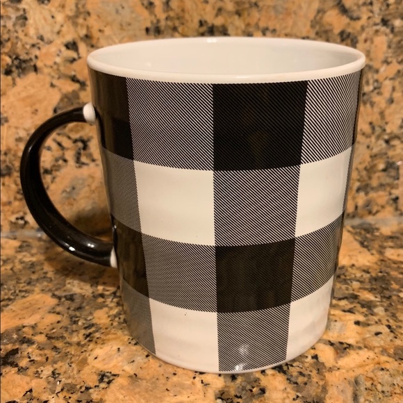 Prima Design Other - Plaid pattern coffee mug